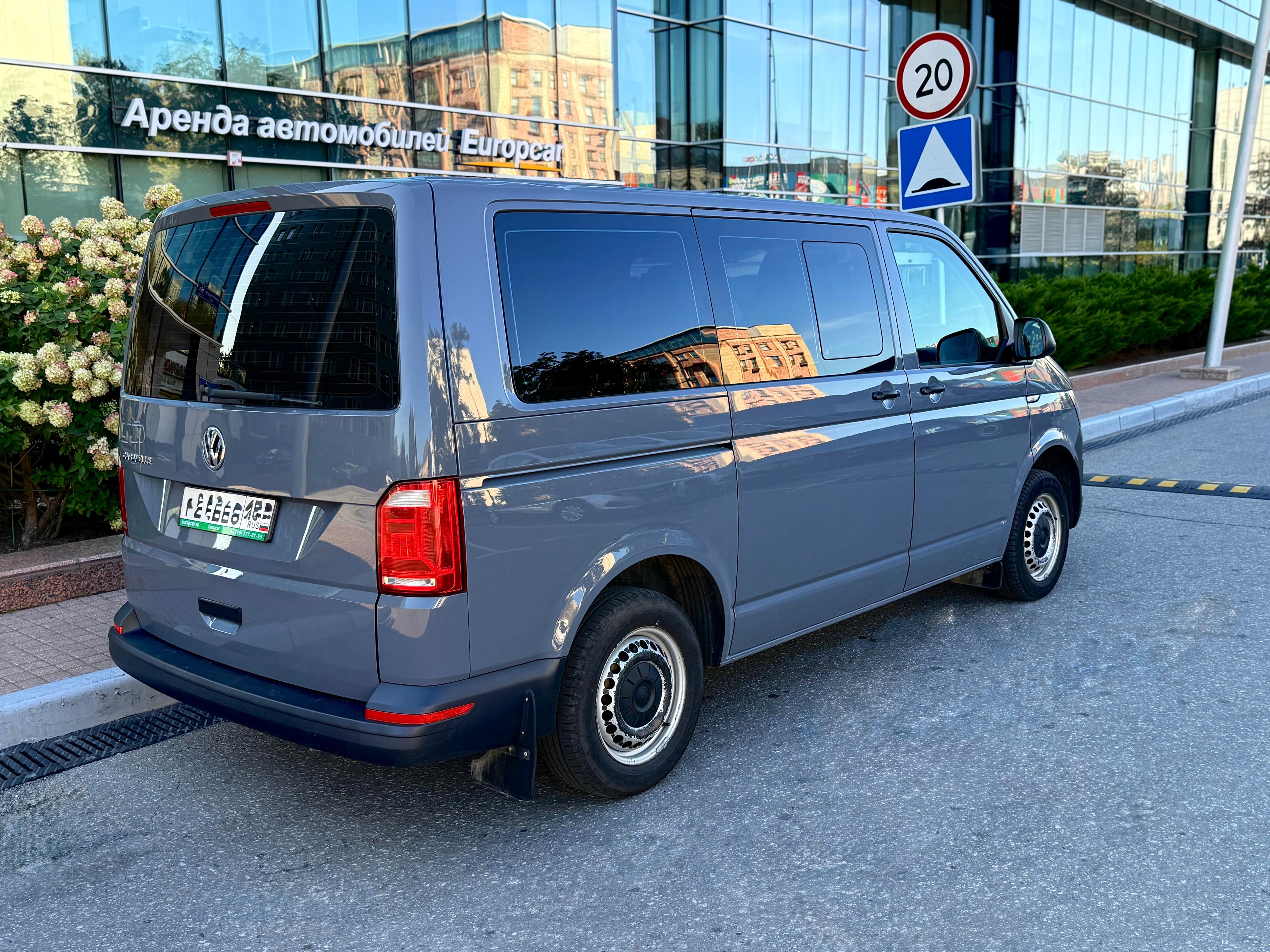 Volkswagen Caravelle, изображение 2